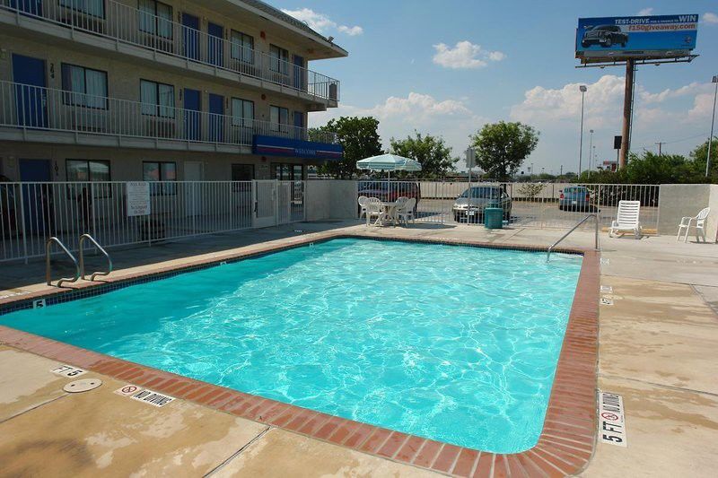 Motel 6-San Antonio, Tx - West Seaworld Exterior photo